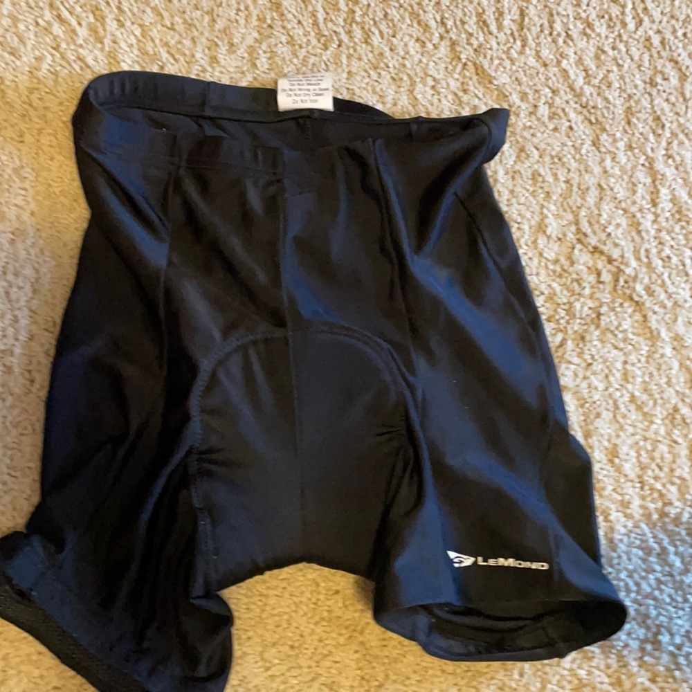 Womens biking shorts like new